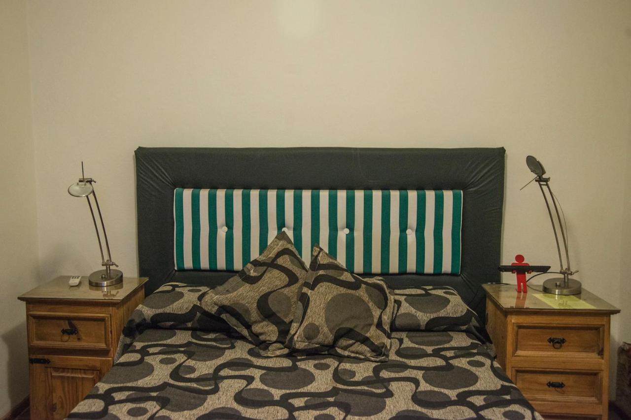 ויז'ה קרלוס פאס Feliza Hostel מראה חיצוני תמונה